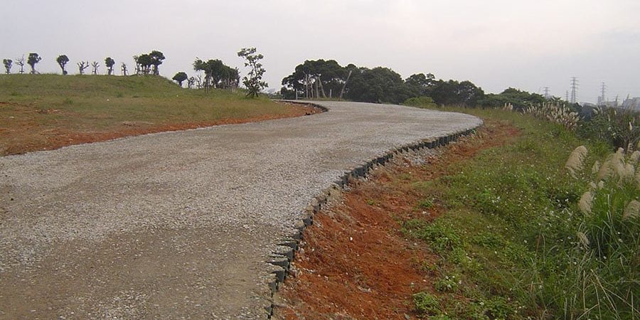 how to build a gravel driveway